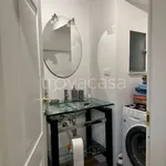 Rent 4 bedroom apartment of 75 m² in Genova