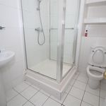 Rent 2 bedroom flat in Leicester