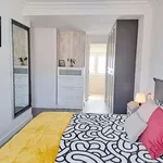 Rent a room of 75 m² in zaragoza