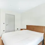 Rent 2 bedroom flat of 66 m² in London