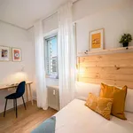 Rent a room of 549 m² in Madrid