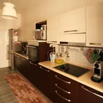 Rent 5 bedroom apartment of 185 m² in Roma