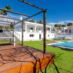 Rent 3 bedroom house of 1200 m² in Marbella