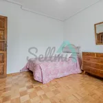 Rent 5 bedroom apartment of 153 m² in Oviedo