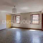 Rent 4 bedroom apartment of 90 m² in Venice