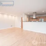 Rent 2 bedroom flat in Edinburgh