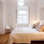 Rent 3 bedroom apartment of 100 m² in Lisboa