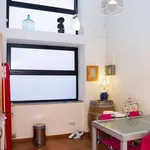 Rent 2 bedroom apartment of 90 m² in barcelona