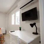 Rent 4 bedroom apartment in Valencia