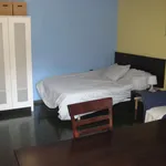 Rent a room in Valencia']