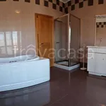 Rent 5 bedroom apartment of 180 m² in Comacchio