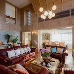 Rent 6 bedroom house of 450 m² in Bangkok