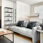 Rent 2 bedroom apartment of 42 m² in Paris