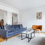 Appartement de 1082 m² avec 3 chambre(s) en location à Paris