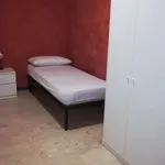 Rent a room in turin