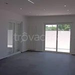 Rent 4 bedroom house of 130 m² in Carinaro