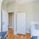 Rent 7 bedroom apartment in Lisbon