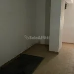 Affitto 4 camera appartamento di 130 m² in Reggio di Calabria