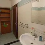 Affitto 3 camera casa di 81 m² in Reggio Calabria