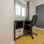 Rent 4 bedroom apartment in Valencia