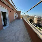 Rent 6 bedroom apartment of 282 m² in Rome