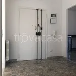 Affitto 4 camera appartamento di 117 m² in Latina