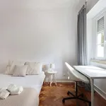 Rent a room in lisbon