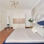 Rent a room in lisbon