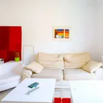 Rent a room of 100 m² in valencia