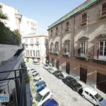 Affitto 4 camera appartamento di 130 m² in Palermo