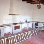 Rent 10 bedroom house of 550 m² in Ragalna