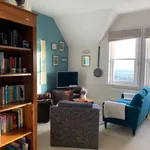 Rent 3 bedroom flat in Malvern Hills