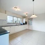 Maison de 242 m² avec 5 chambre(s) en location à Deinze