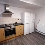 Rent 6 bedroom house in East Midlands