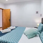 Rent 5 bedroom apartment in Porto