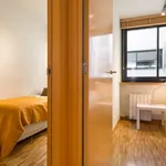 Rent 3 bedroom apartment of 80 m² in barcelona