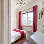 Rent a room of 80 m² in Lisboa