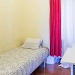 Rent a room in lisbon