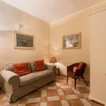 Rent 1 bedroom apartment of 40 m² in Florence