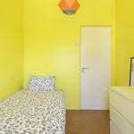 Rent a room in lisbon