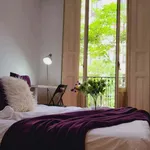 Rent a room of 220 m² in Madrid