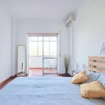 Rent 5 bedroom apartment in Lisbon