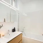 Rent 4 bedroom apartment of 100 m² in Paris