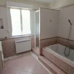 Rent 5 bedroom house of 148 m² in Istres