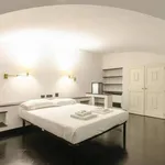 Rent 1 bedroom apartment of 45 m² in Genoa