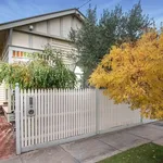 Rent 3 bedroom house in Essendon