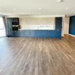 Rent 3 bedroom flat in Yorkshire And The Humber