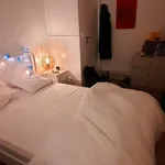 Rent a room in lisbon