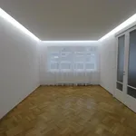 Pronajměte si 4 ložnic/e byt o rozloze 142 m² v Prague