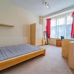 Rent 5 bedroom flat in West Midlands